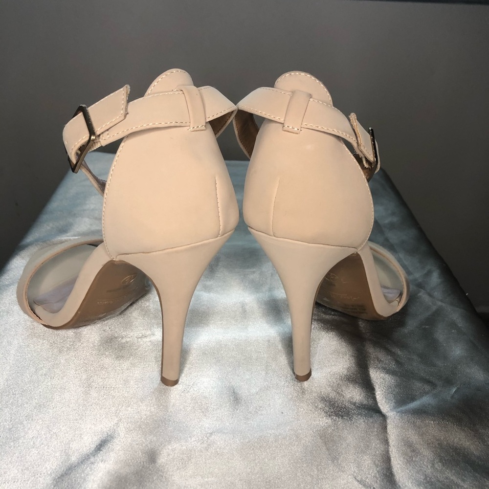 Simple Nude Heels✨👡 - Picture 3 of 7